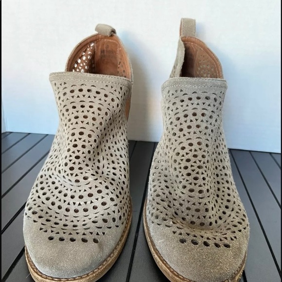 Grey Suede Booties with Mandala Cutout Size 10 - Picture 2 of 10